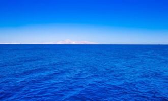 Laut Biru